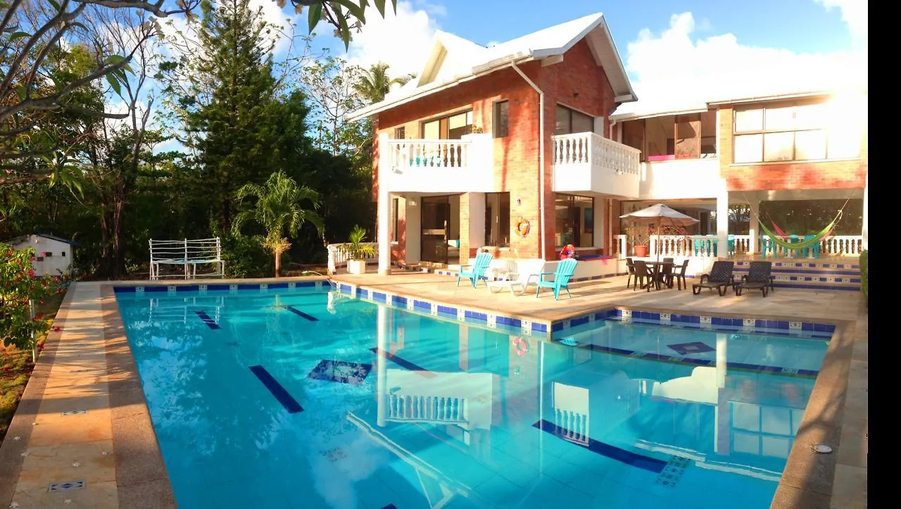 Casa De Las Flores Tropical San Andrés Hotel
